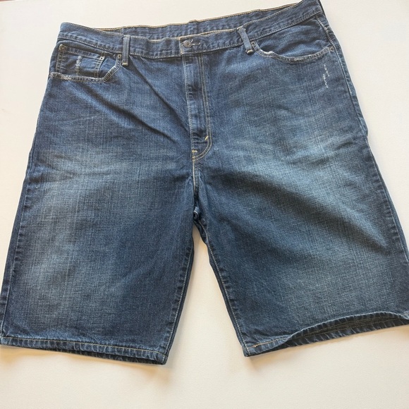 Levi's Other - EUC Men's Y2K Levi's Jean Shorts Size 44 12" Inseam (KB3)